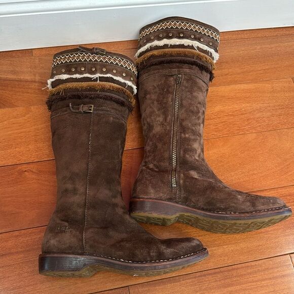 UGG AUSTRALIA 5547 Brown Tall Suede Sheepskin Boots Fringe Native Style Sz 8 - Picture 5 of 13